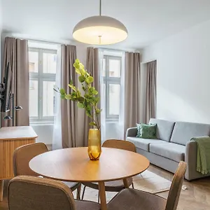شقة فندقية Limehome Halkova