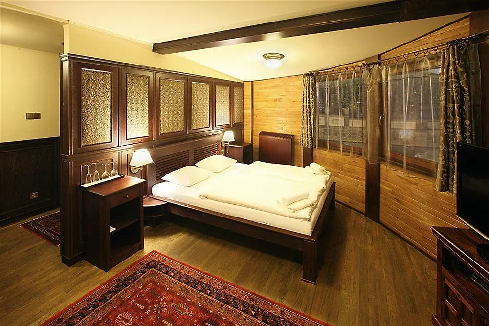 فندق قارب ماتيلدا براغ 4*,