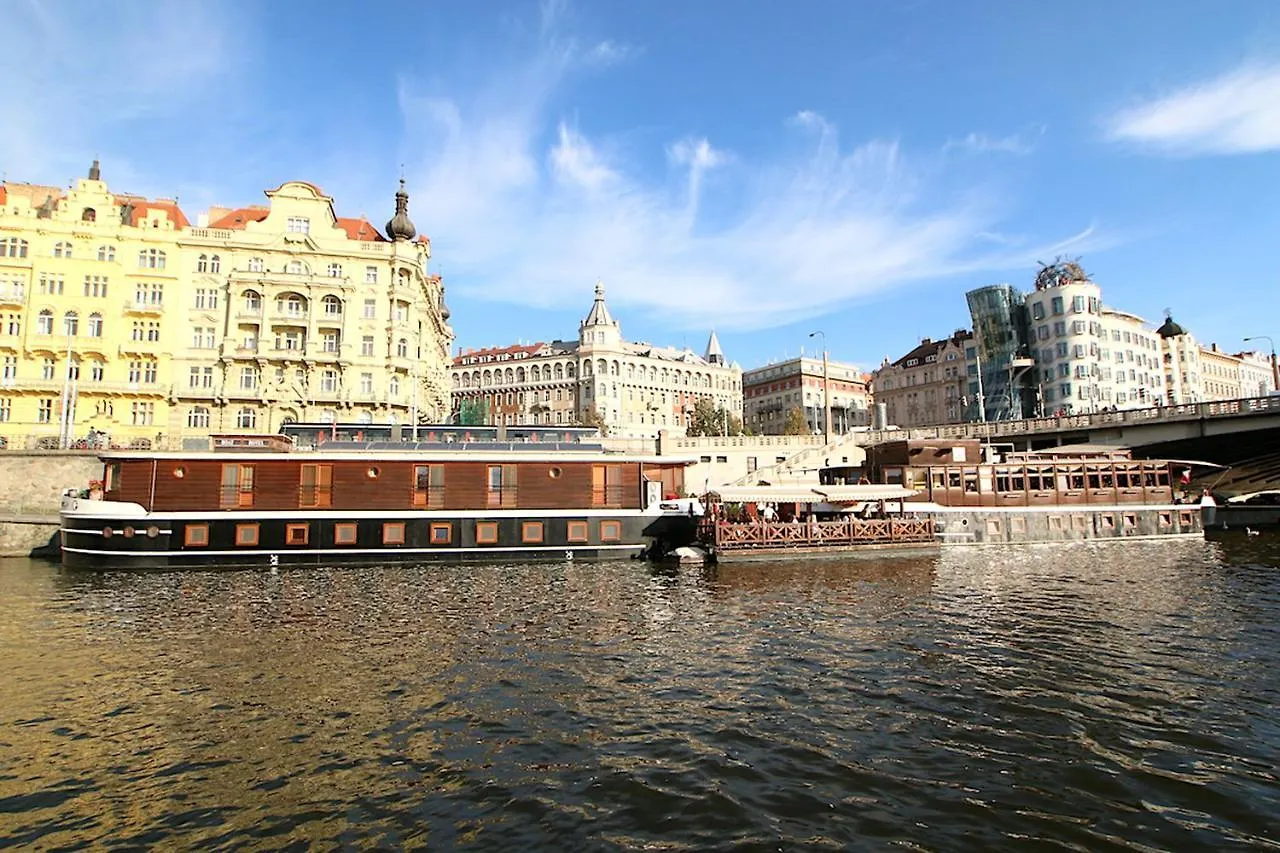 Bateau-hôtel Boat Hotel Matylda Prague